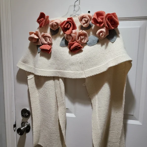 Sweater cape and scarf in one with a vintage flare - Picture 4 of 4